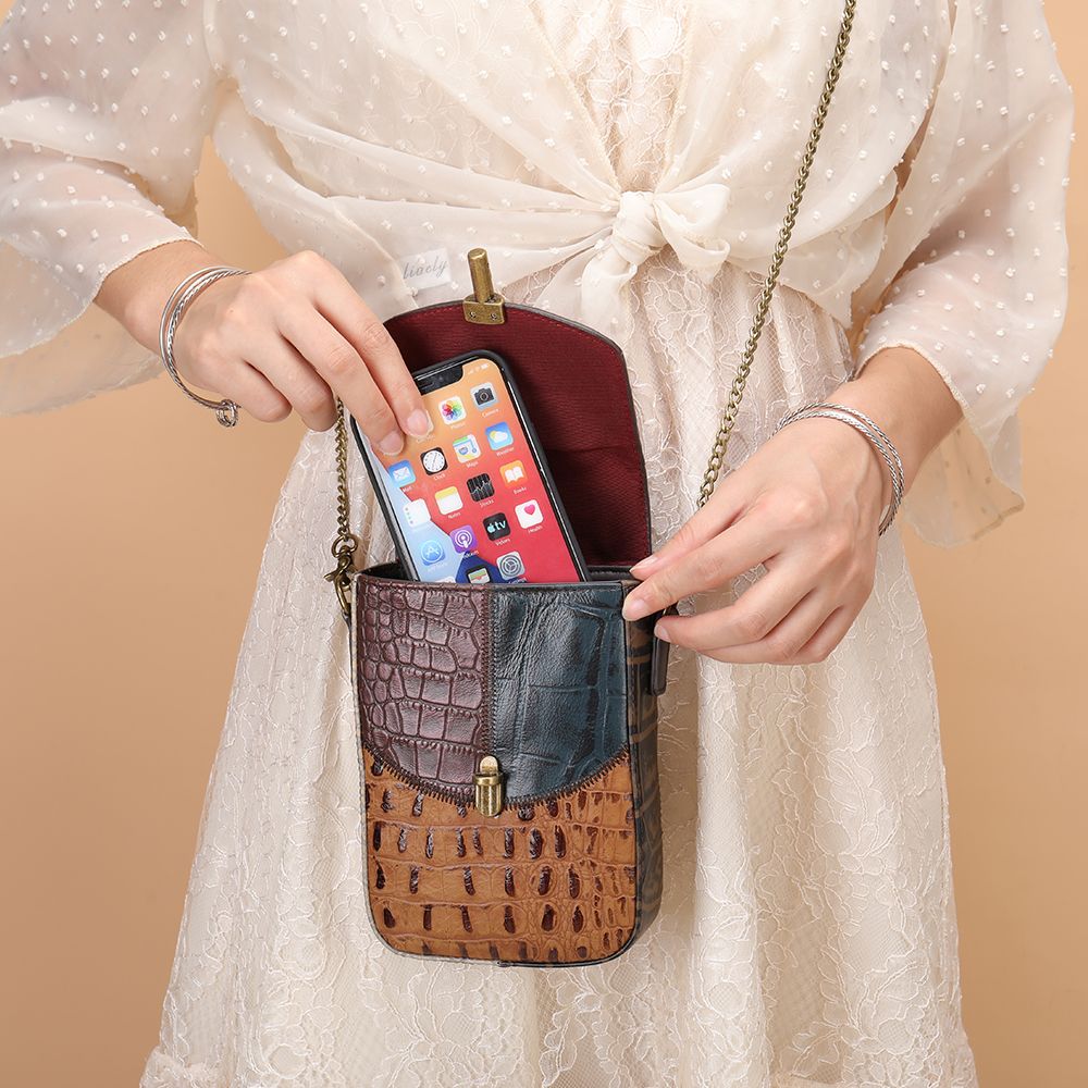 Women’s Genuine Leather Retro Stitching Crossbody Messenger Bag