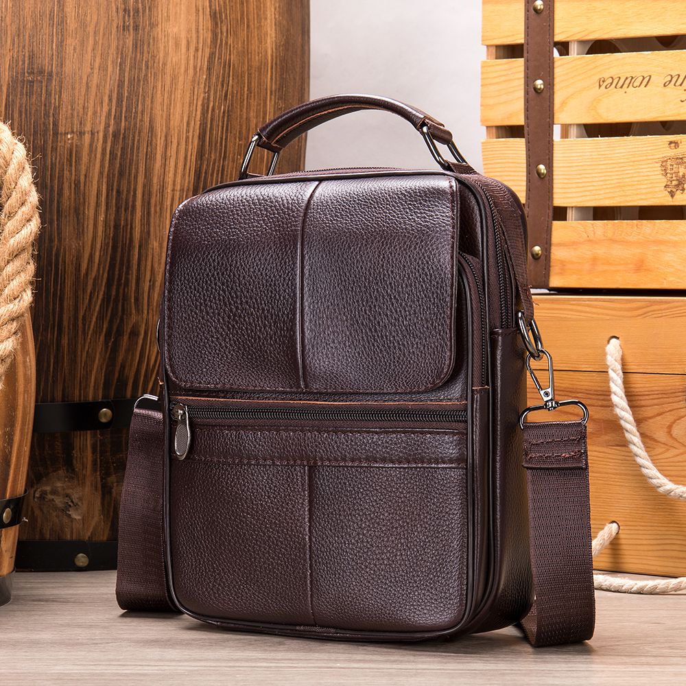 Small Leather Flap Side Bag – Sleek Crossbody Messenger for Everyday Use