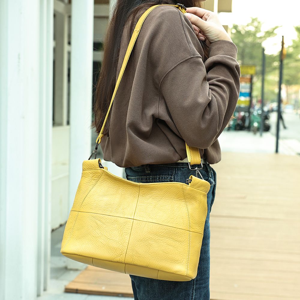 Designer Women’s Genuine Leather Shoulder Tote – Casual Luxury